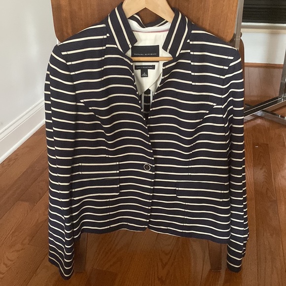 Banana Republic Tailored Blazer - Picture 12 of 15